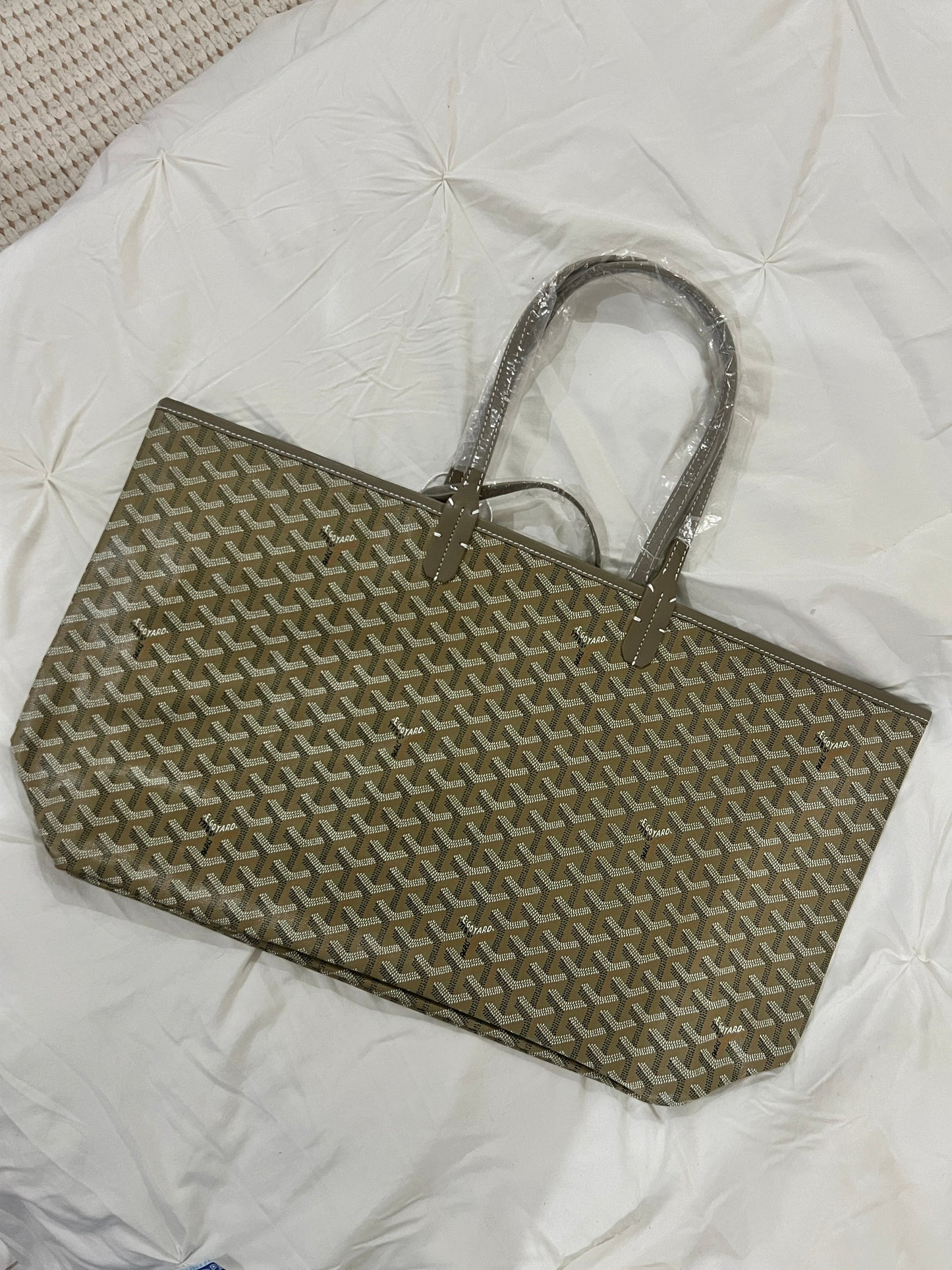 Goyard Tote Bag – Khaki (Large With Pouch) (Copy)