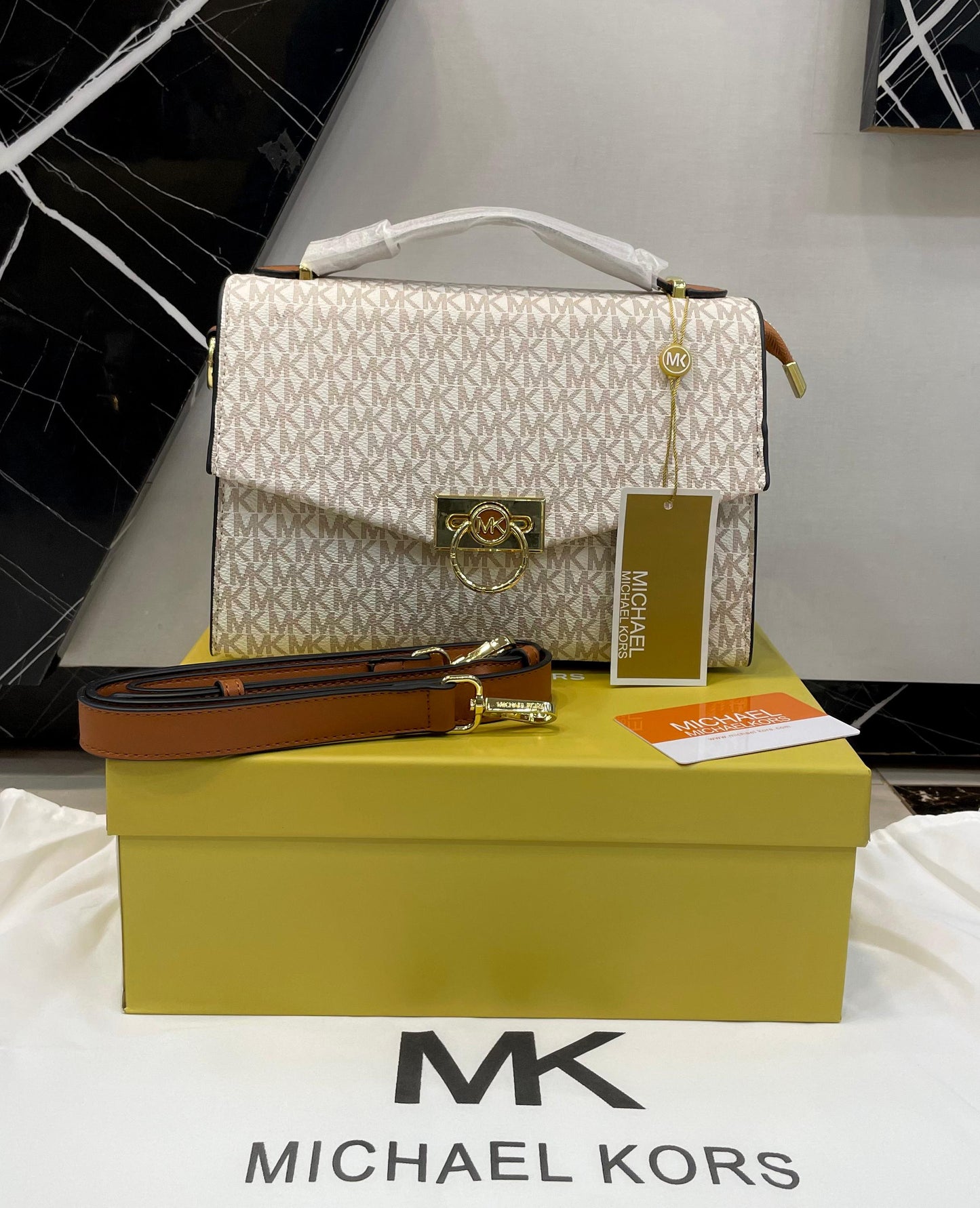 Michel Kors-Cross Body Bag