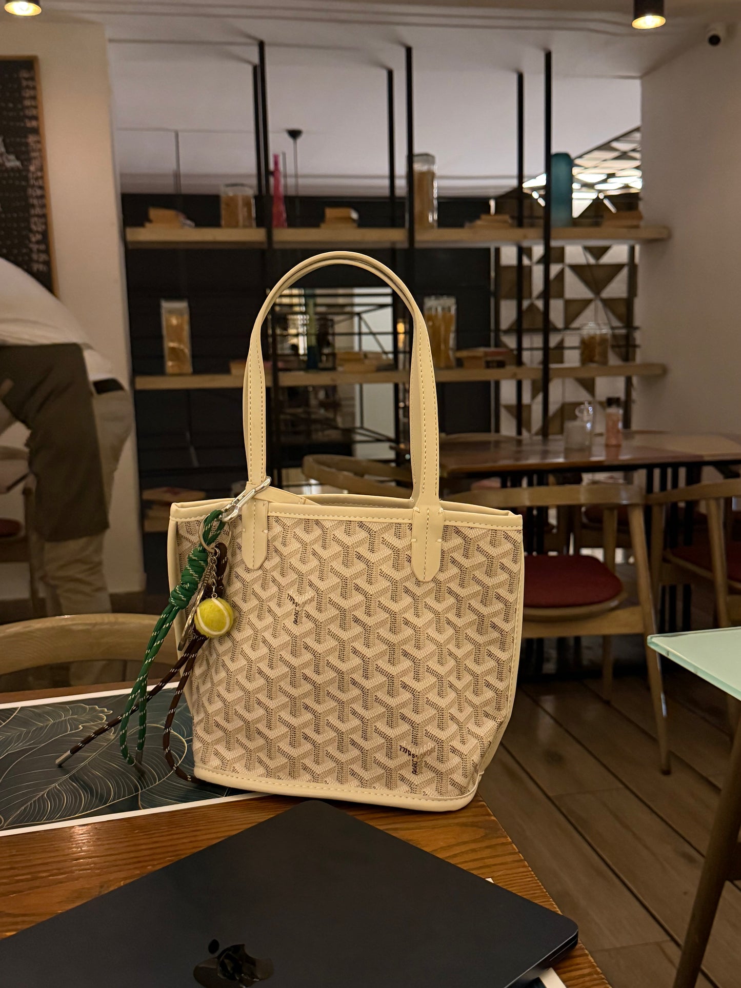 Goyard Tote Bag - half white  (Medium with Pouch)