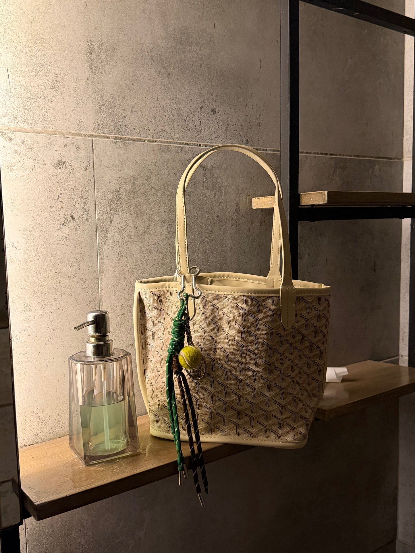 Goyard Tote Bag - half white  (Medium with Pouch)