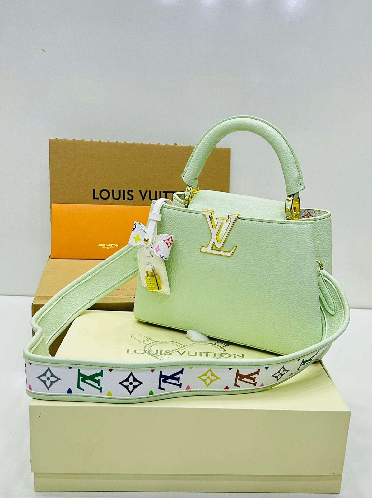 LV - Capucines BB Green