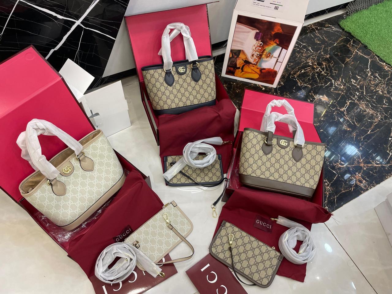 Gucci-Signature GG Matching Pouch