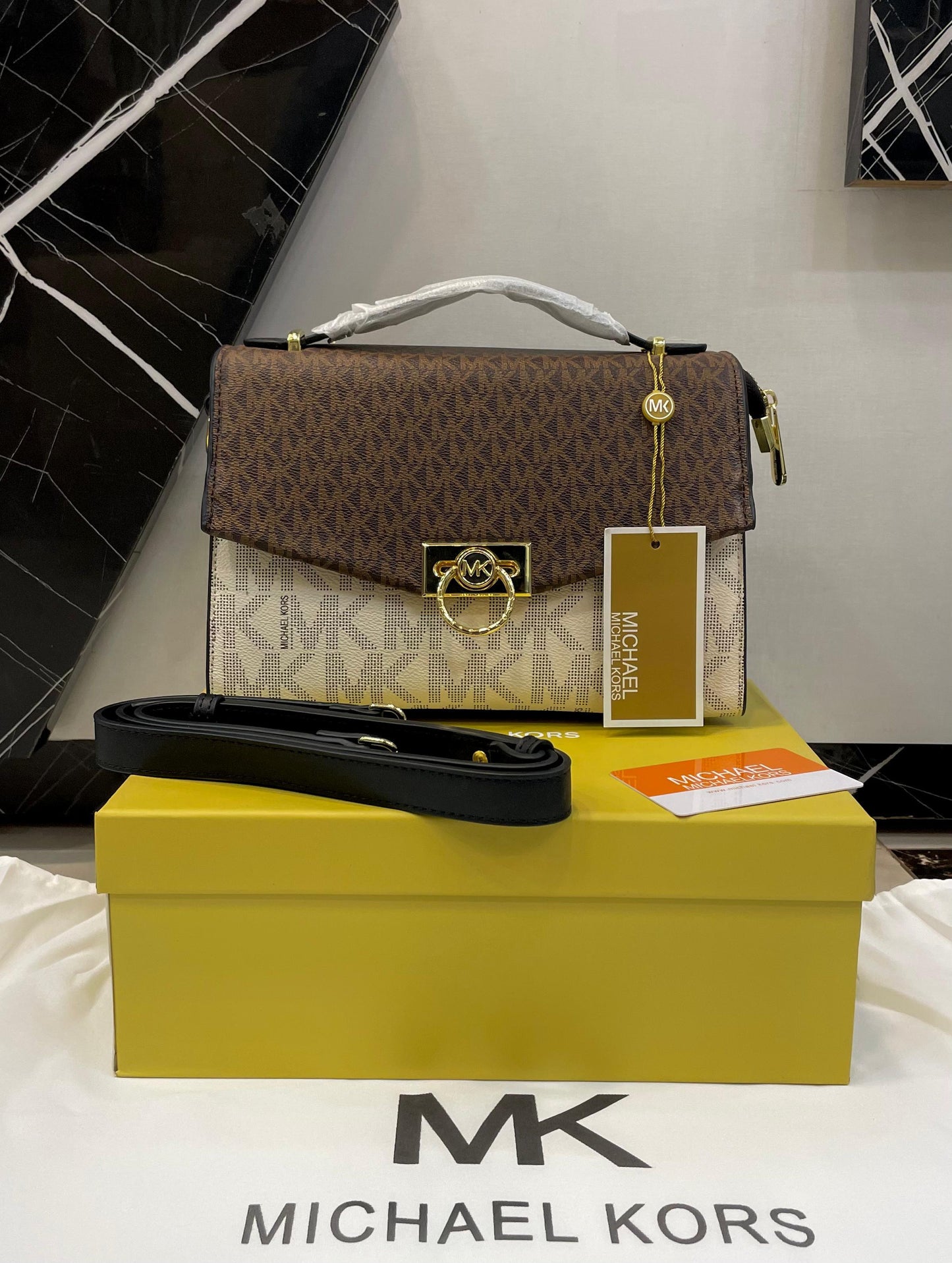 Michel Kors-Cross Body Bag